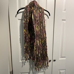 Madison 88 New York City sparkly scarf